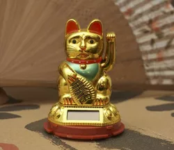 Счастливый кот на солнечной батарейке Золотой