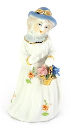 Дівчина з квітами фарфор (12,5х6х5,5 см)