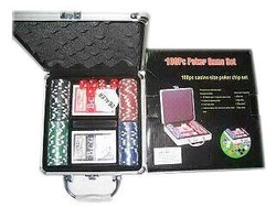 Набір для покеру в металевій валізі
