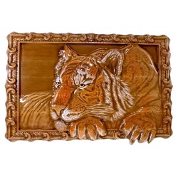 Панно "Тигр" (43 × 28 × 2,4 см) з натурального дерева, різьблене, розписано вручну, покрито патиною