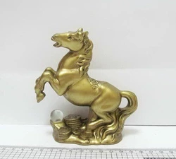 Сувенір керамічна фігурка "Коня золота з монетами"