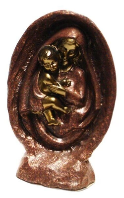 Барельєф "Марія з немовлям"