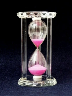 Пісочний годинник в скляному корпусі круглі Рожевий пісок