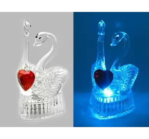 Лебеді з сердечком кришталеві з підсвічуванням (9х5х5,5 см)(6046)
